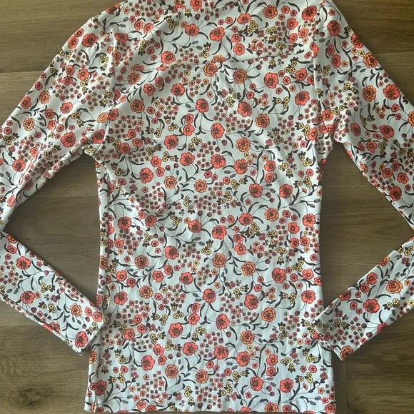 Maaji Floral Long Sleeve Rash Guard – Women’s Size M – NWT - Picture 7 of 8